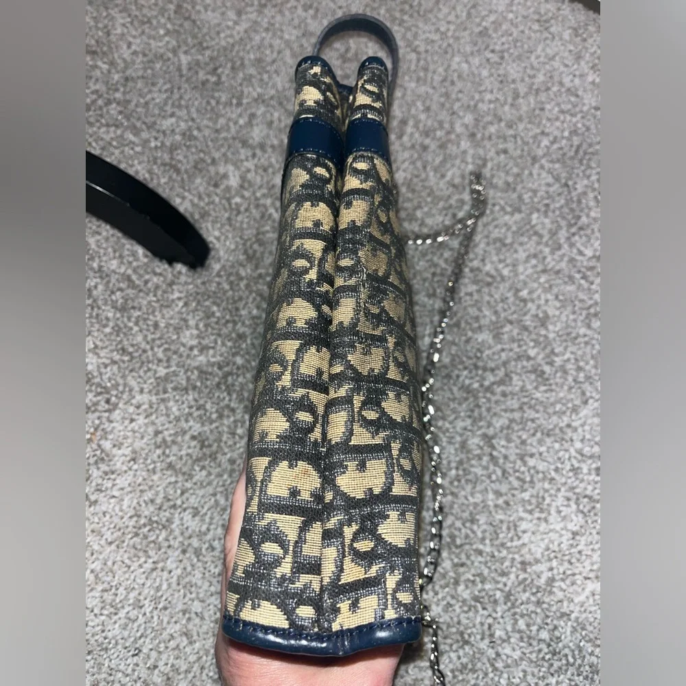 This is a vintage Christian Dior clutch/pouch signature navy Oblique monogram - Picture 6 of 14